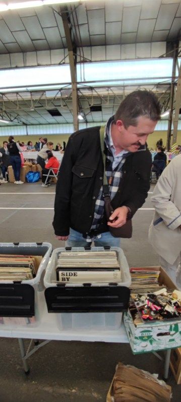 4ème Jour du séjour du GEM L TLCA : brocante bortoise